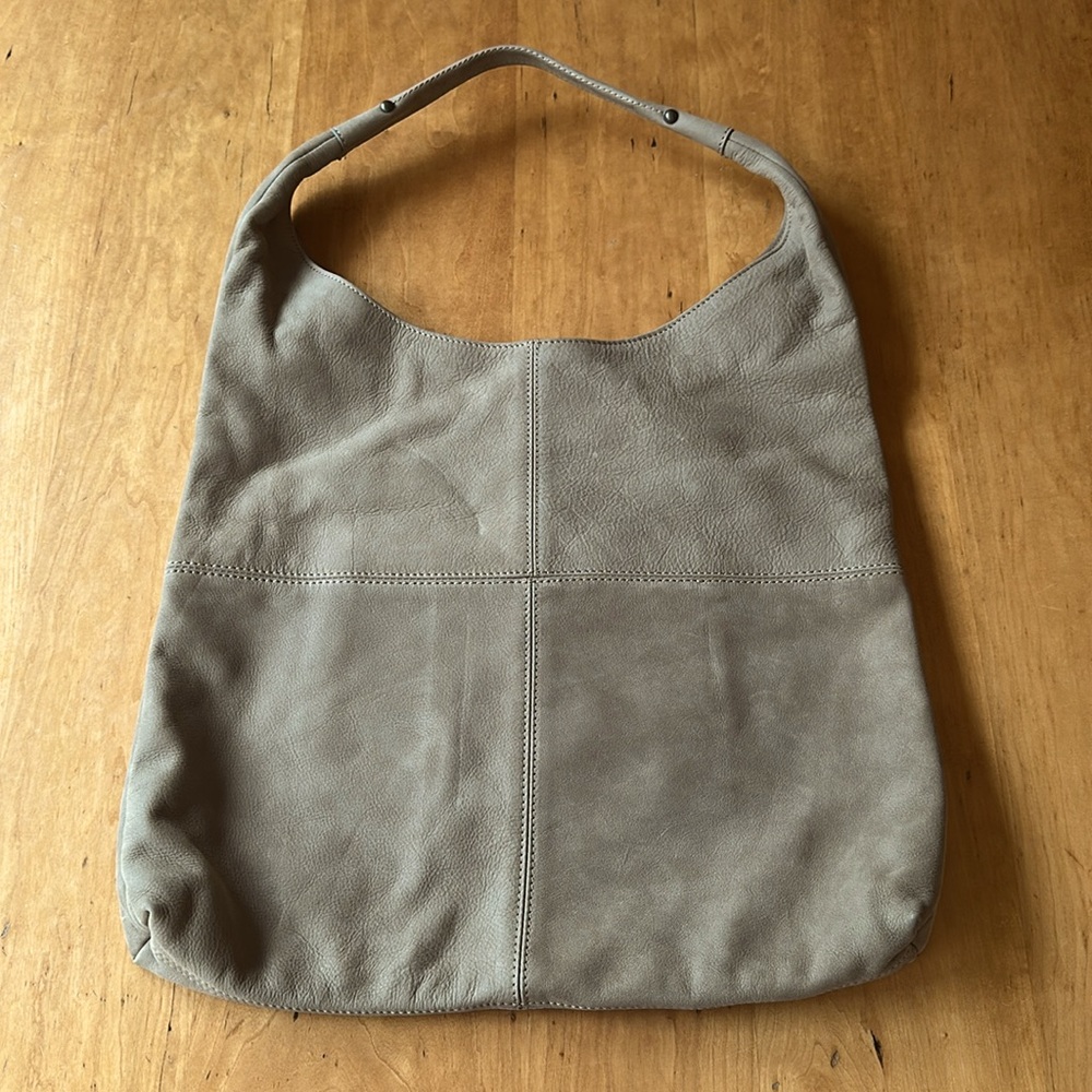 Garnet Hill tan leather hobo shoulder bag - like new
